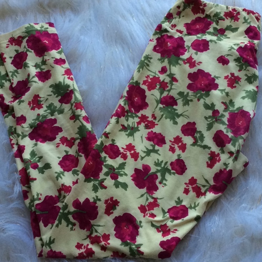 LuLaroe $10 when you bundle 3 pairs of leggings